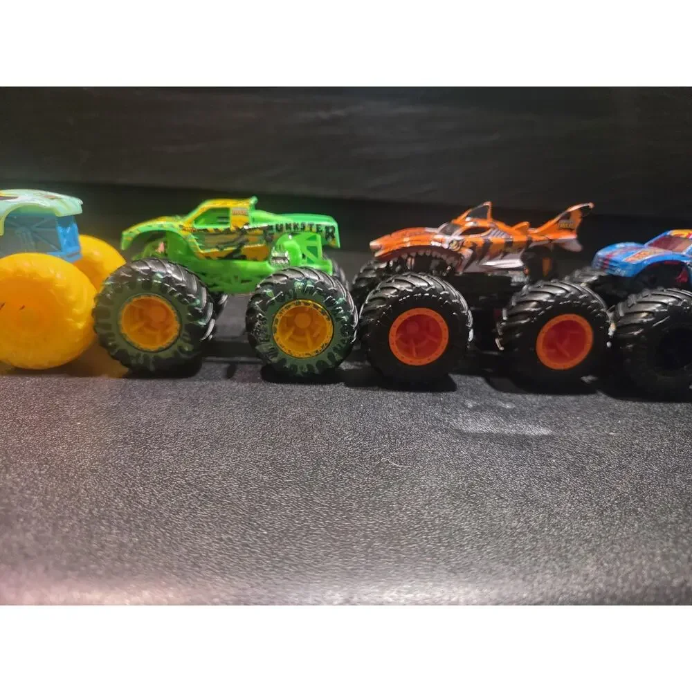 Lot Of 5 Monster Jam Monster Truck Hotwheels Die Cast 1:64 Scale Tiger, Bigfoot
